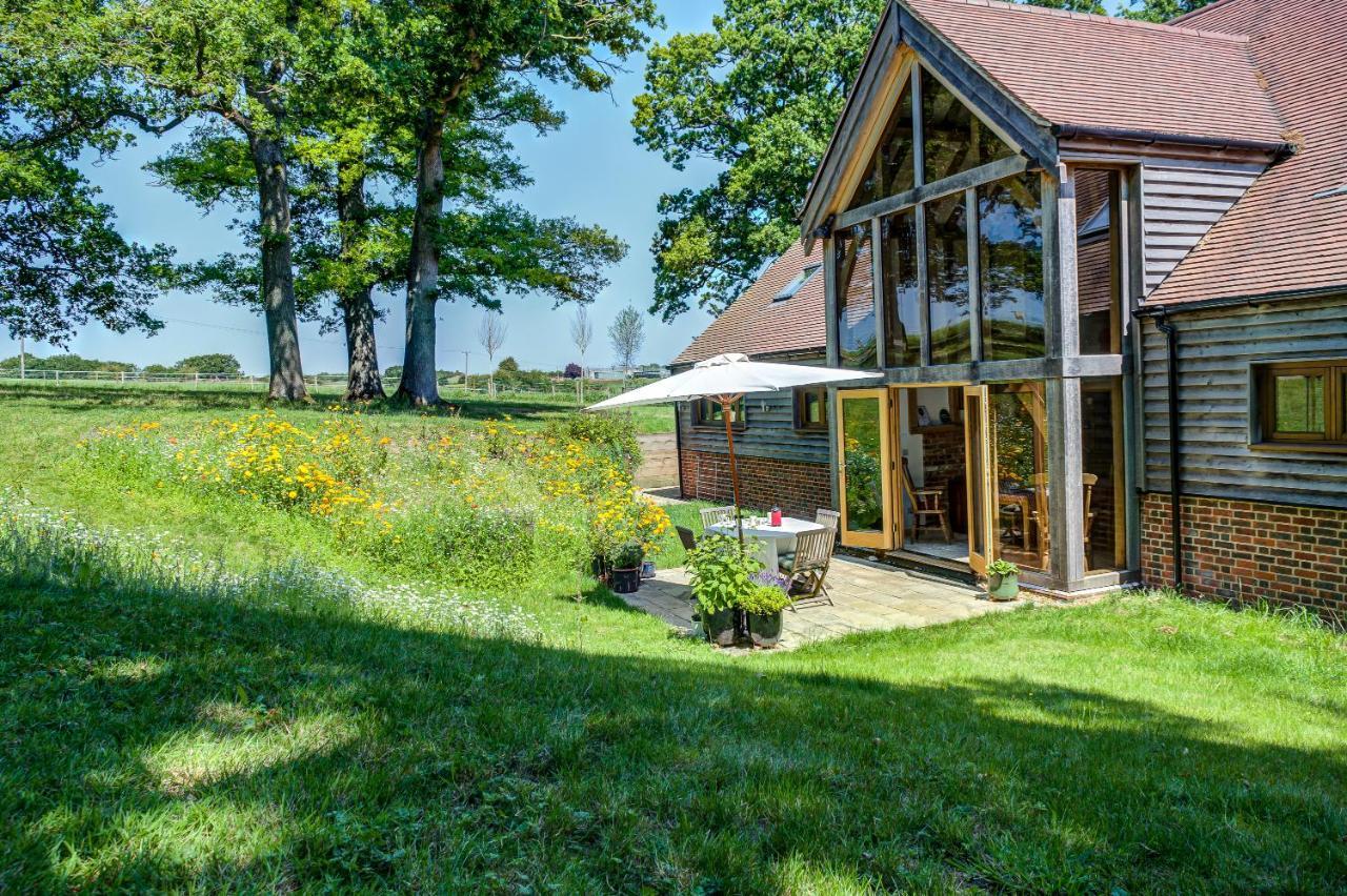 South Park Farm Barn Bed & Breakfast Andover Exterior photo